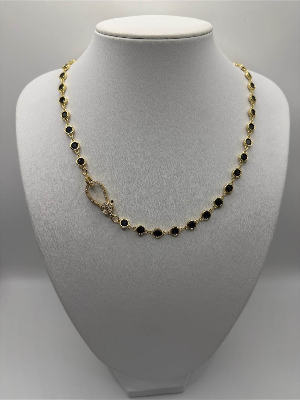 174. Gold Chain Necklace with Black Stones Diamond by the Yard 20”